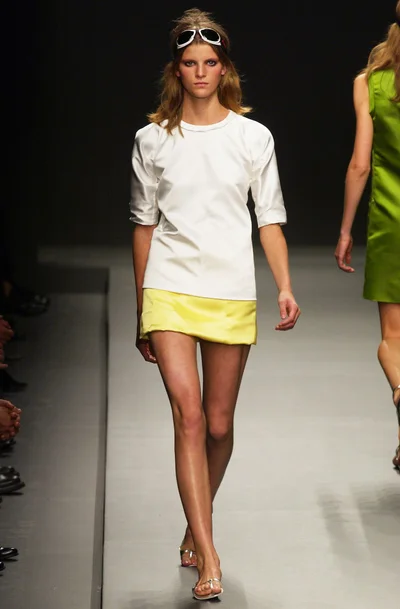 Look 3